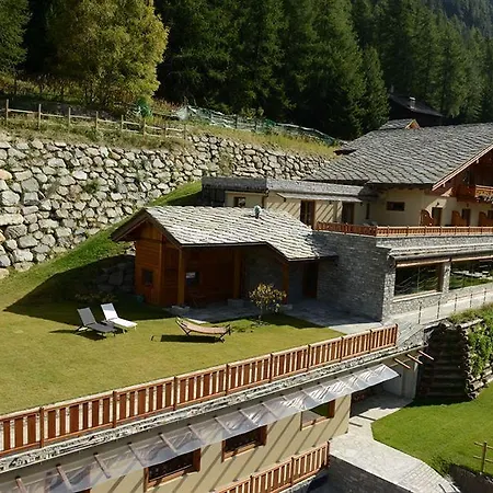 La Madonnina Del Gran Paradiso Wellness Конье