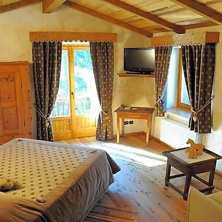 La Madonnina Del Gran Paradiso Wellness 4*